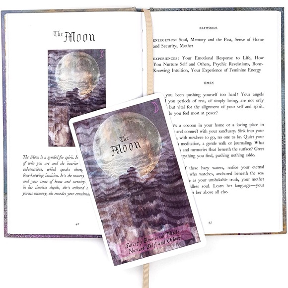 Heavenly Bodies Astrology: Deck & Little Guidebook BRAND NEW! NWT - Picture 2 of 10